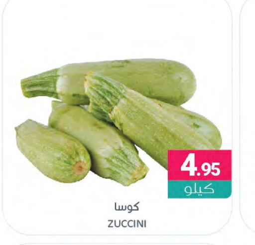  Zucchini  in Muntazah Markets in KSA, Saudi Arabia, Saudi - Qatif