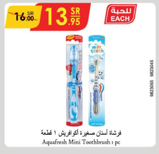 AQUAFRESH Toothbrush  in Danube in KSA, Saudi Arabia, Saudi - Jubail