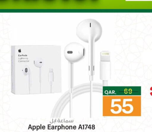 APPLE Earphone  in Paris Hypermarket in Qatar - Al Wakra