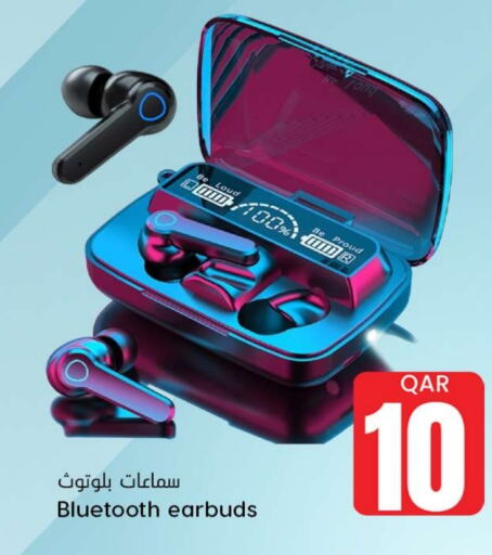  Earphone  in Dana Hypermarket in Qatar - Al Shamal