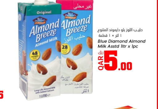 ALMOND BREEZE Long Life / UHT Milk  in Dana Hypermarket in Qatar - Umm Salal