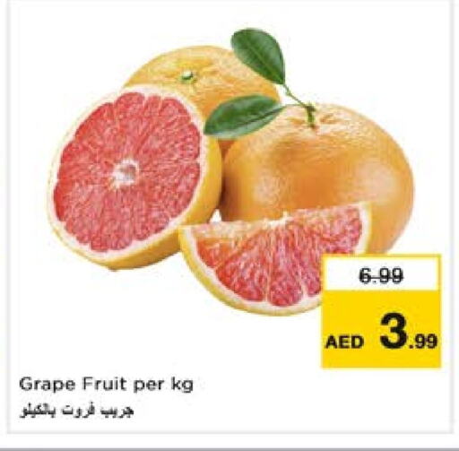 Grapes available at Nesto Hypermarket in UAE - Al Ain