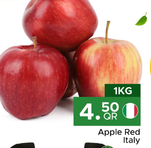 Apples from Italy available at Family Food Centre in Qatar - Al-Shahaniya