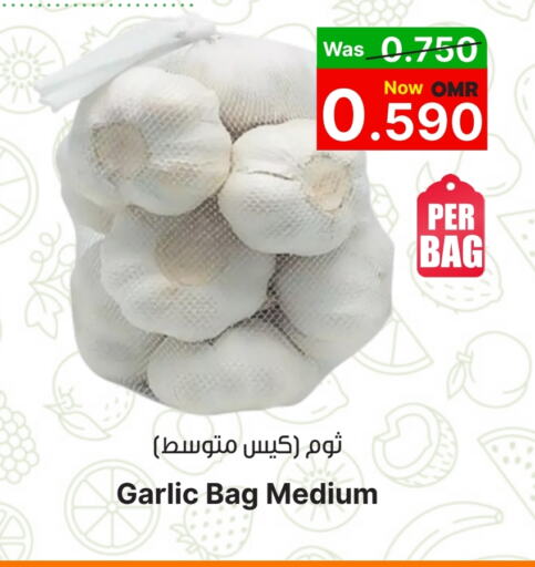 Garlic available at Al Qoot Hypermarket in Oman - Muscat