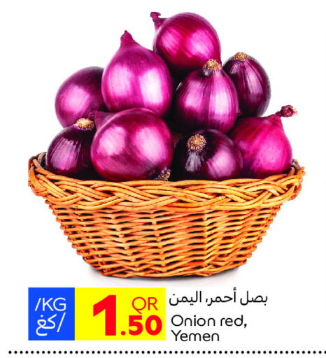 Onion from Yemen available at Carrefour in Qatar - Al Wakra