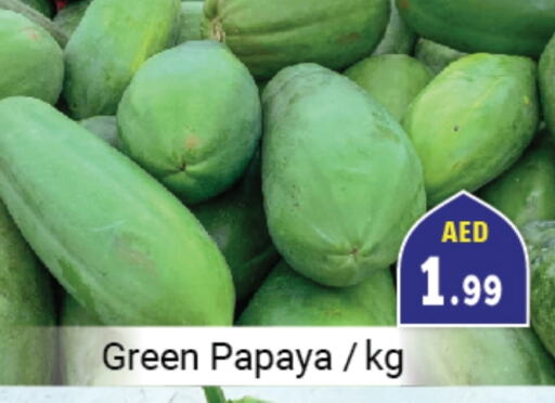 Papaya available at سوق المبارك هايبرماركت in الإمارات العربية المتحدة , الامارات - الشارقة / عجمان