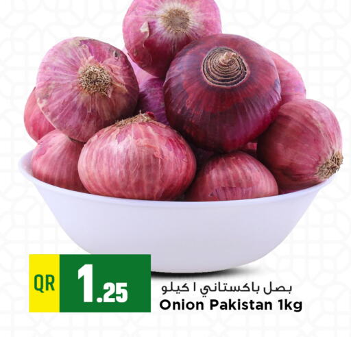 Onion from Pakistan available at Marza Hypermarket in Qatar - Doha