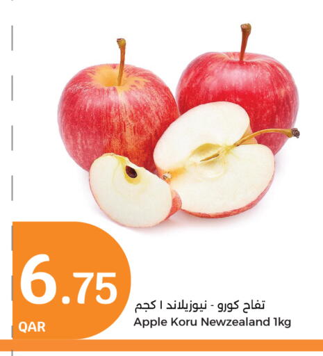 Apples available at City Hypermarket in Qatar - Al Wakra