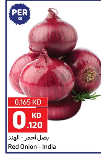 Onion from India available at Carrefour in Kuwait - Ahmadi Governorate