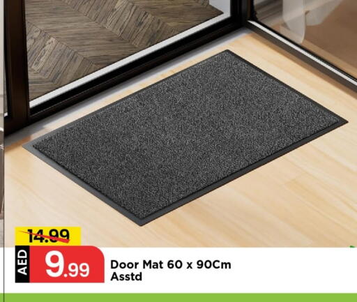 available at مارك & سيف in الإمارات العربية المتحدة , الامارات - دبي