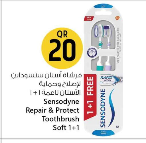 العناية بالأسنان in سفاري هايبر ماركت, قطر Offers - قطر سنسوداين فرشاة أسنان available at سفاري هايبر ماركت in قطر - الشحانية