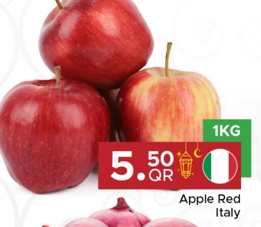 Apples from Italy available at Family Food Centre in Qatar - Al Khor