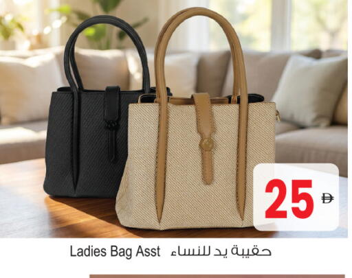 حقيبة نسائية available at أنصار جاليري in الإمارات العربية المتحدة , الامارات - دبي