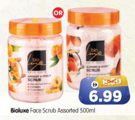 Apricot Peach available at هايبر ماركت المدينة in الإمارات العربية المتحدة , الامارات - أبو ظبي