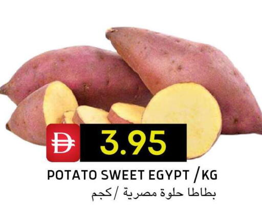 Potato available at سيليكت ماركت in الإمارات العربية المتحدة , الامارات - أبو ظبي