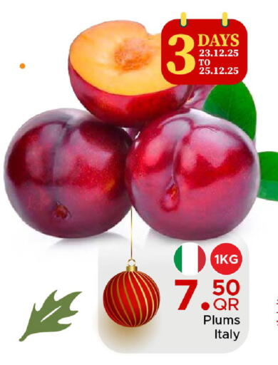 Plums from Italy available at مركز التموين العائلي in قطر - الضعاين