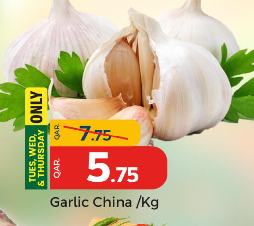 Garlic from China available at باريس هايبرماركت in قطر - الخور