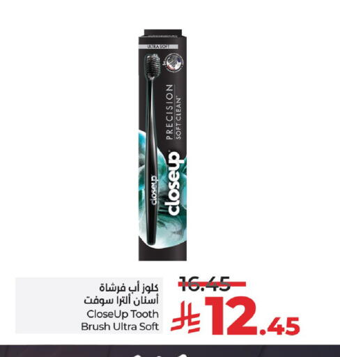 CLOSE UP Toothbrush available at LULU Hypermarket in KSA, Saudi Arabia, Saudi - Unayzah