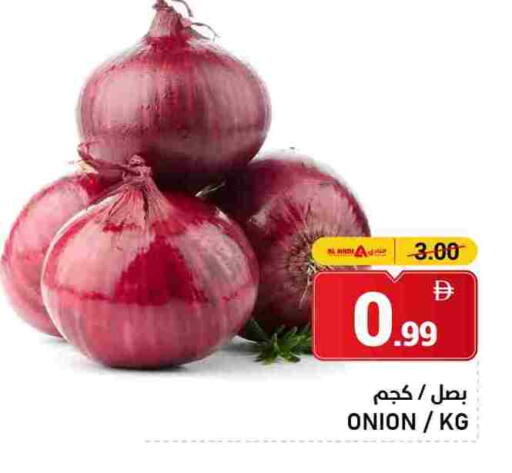 بصل available at النادي هايبرماركت in الإمارات العربية المتحدة , الامارات - الشارقة / عجمان