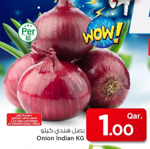 Onion from India available at مارك & سيف in قطر - أم صلال