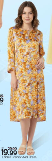 available at مارك & سيف in الإمارات العربية المتحدة , الامارات - أبو ظبي