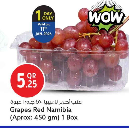 Grapes from Namibia available at سفاري هايبر ماركت in قطر - الشحانية