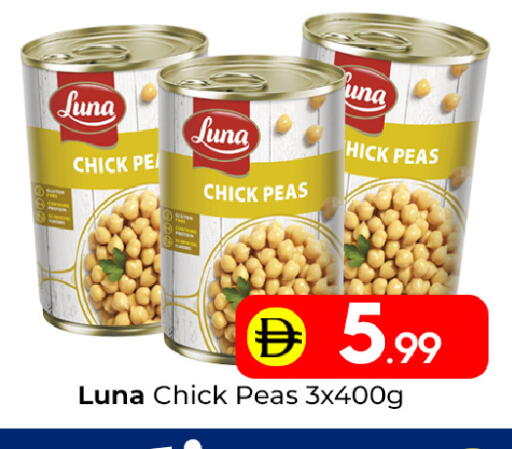 Peas available at مبارك هايبرماركت الشارقة in الإمارات العربية المتحدة , الامارات - الشارقة / عجمان