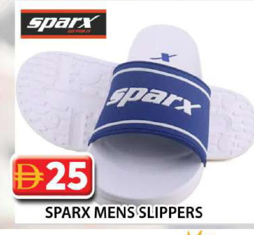 available at جراند هايبر ماركت in الإمارات العربية المتحدة , الامارات - دبي