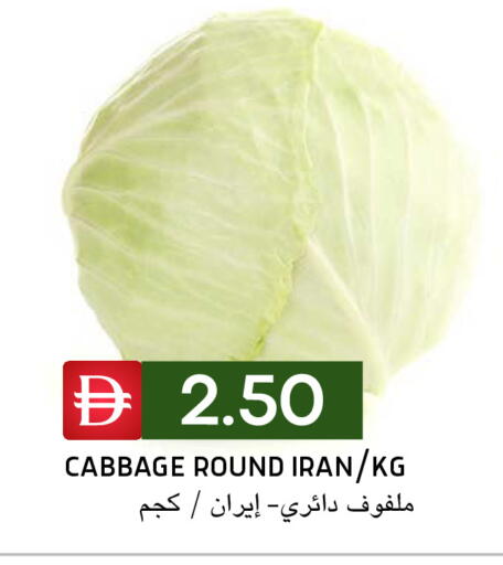 Cabbage available at سيليكت ماركت in الإمارات العربية المتحدة , الامارات - أبو ظبي