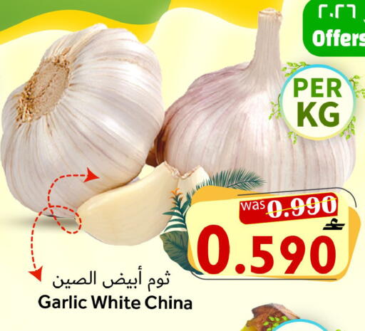 Garlic from China available at Al Qoot Hypermarket in Oman - Muscat