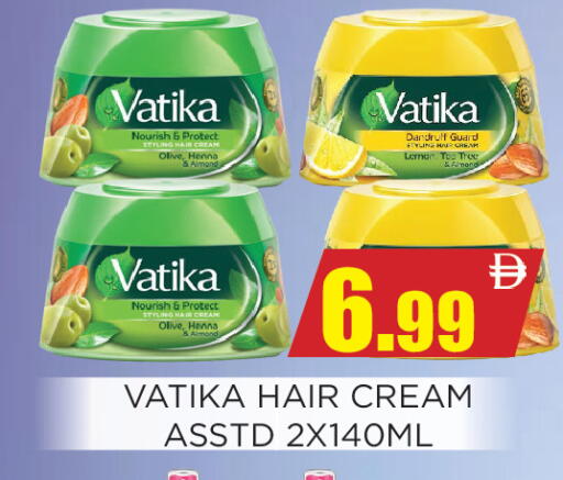 Lemon available at اينس المدينة هايبرماركت in الإمارات العربية المتحدة , الامارات - الشارقة / عجمان