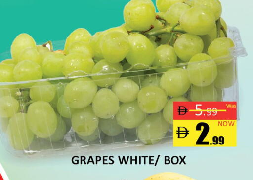 Grapes available at Al Madina  in UAE - Dubai