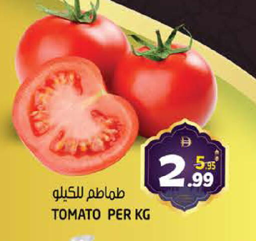 Tomato available at هاشم هايبرماركت in الإمارات العربية المتحدة , الامارات - الشارقة / عجمان