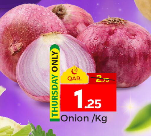 Onion available at باريس هايبرماركت in قطر - الدوحة