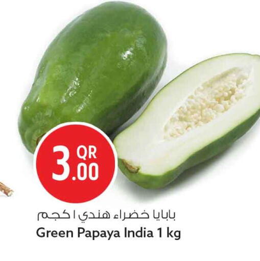 Papaya from India available at Safari Hypermarket in Qatar - Al Daayen