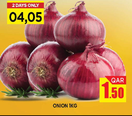 Onion from Qatar available at دوحة ستوب انح شوب هايبرماركت in قطر - الدوحة