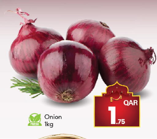 Onion available at جي-ماكس هايبرماركت in قطر - الوكرة