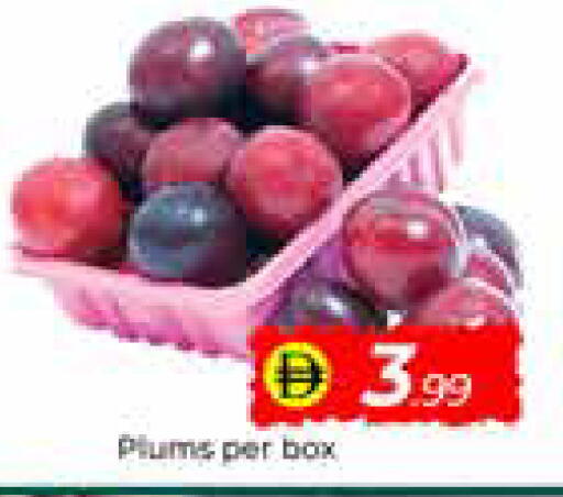 Plums available at مبارك هايبرماركت الشارقة in الإمارات العربية المتحدة , الامارات - الشارقة / عجمان