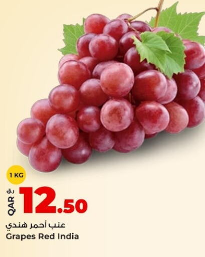 Grapes from India available at Rawabi Hypermarket in Qatar - Al Wakra