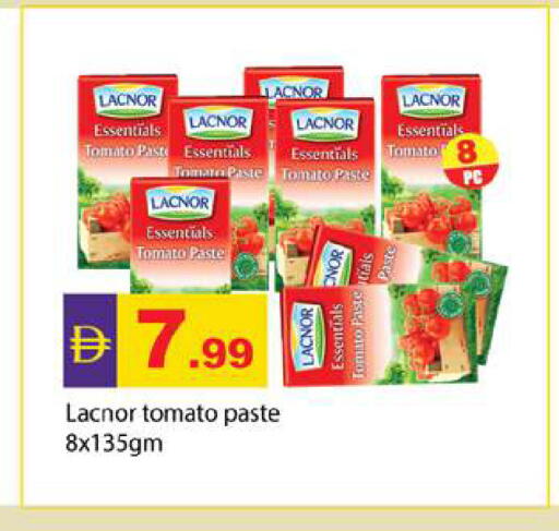 Tomato available at زين مارت سوبرماركت in الإمارات العربية المتحدة , الامارات - رَأْس ٱلْخَيْمَة