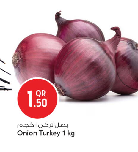 Onion from Turkey available at Safari Hypermarket in Qatar - Al Rayyan