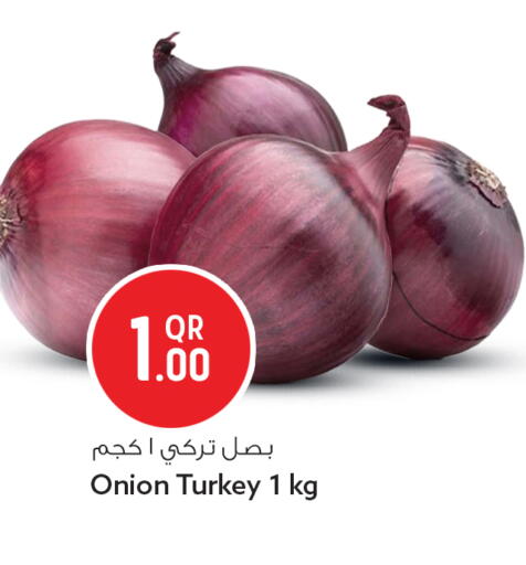 Onion from Turkey available at سفاري هايبر ماركت in قطر - الدوحة