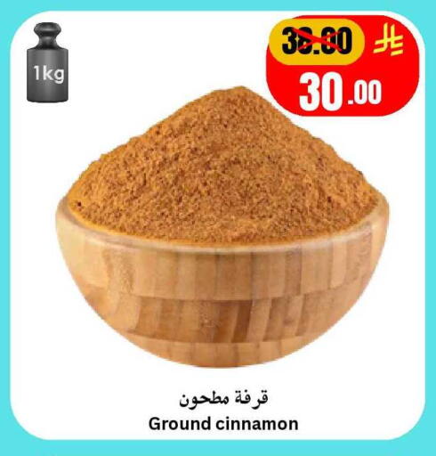 Cinnamon available at Surat Jeddah Markets in KSA, Saudi Arabia, Saudi - Jeddah
