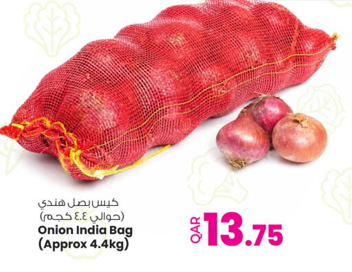 Onion from India available at Ansar Gallery in Qatar - Al Wakra