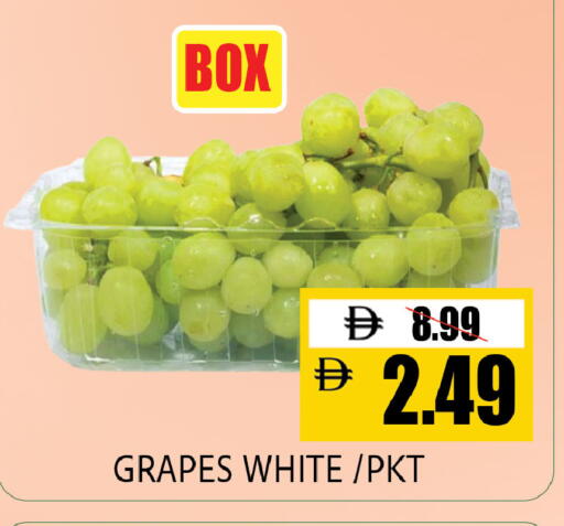 Grapes available at ليبتس هايبرماركت in الإمارات العربية المتحدة , الامارات - ٱلْعَيْن‎