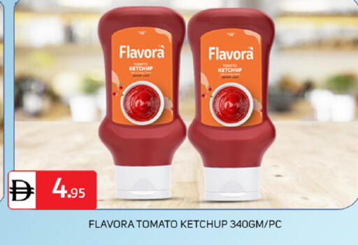 Tomato available at سوق طلال in الإمارات العربية المتحدة , الامارات - أبو ظبي