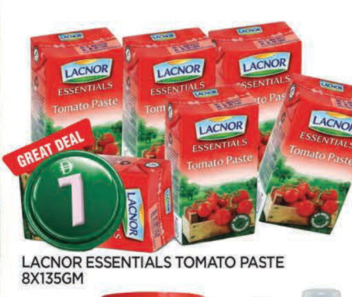 Tomato available at المدينة in الإمارات العربية المتحدة , الامارات - الشارقة / عجمان