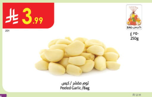 Garlic available at الدانوب in مملكة العربية السعودية, السعودية, سعودية - عنيزة