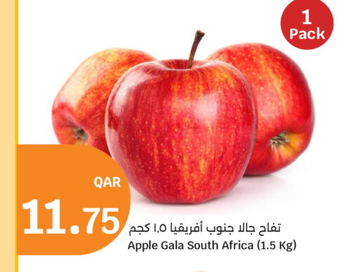 Apple from South Africa available at City Hypermarket in Qatar - Al Khor