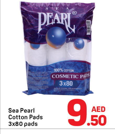 Pear available at دي تو دي in الإمارات العربية المتحدة , الامارات - دبي
